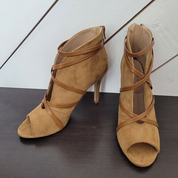 NEW Journee Collection Samara Cognac Womens 9 Peep Toe Stiletto Heels Bootie - Picture 1 of 11